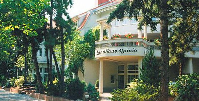 Готель Landhaus Alpinia Берлін Екстер'єр фото